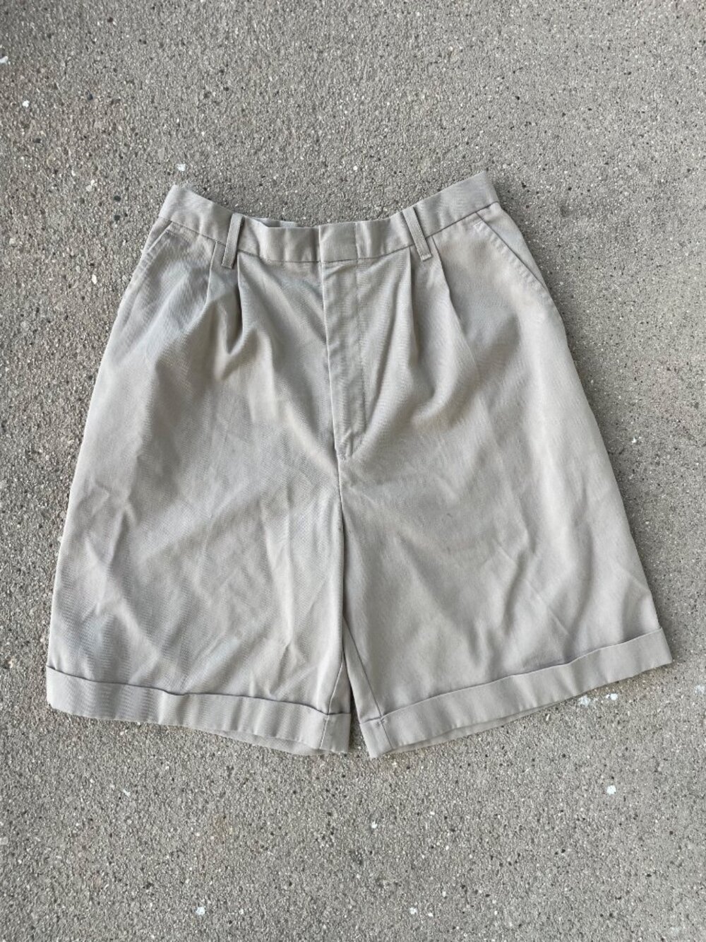 Vintage 90s Bermuda Shorts Tan Beige Womens M 12 Butter Mom Coquette Relaxed